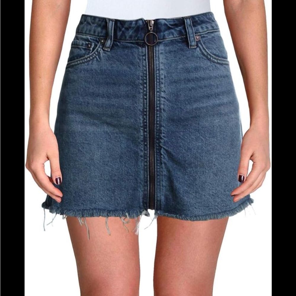 WE THE FREE | denim mini skirt front zip closure